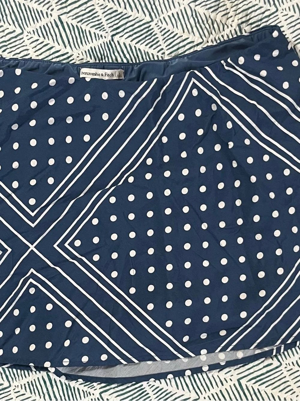 Abercrombie & Fitch Navy and White Polka Dot Mini Skort - Picture 3 of 5